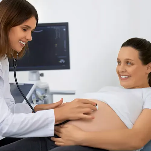 Pregnancy and maternal care in Delhi: ultrasound check-up of an expecting mother